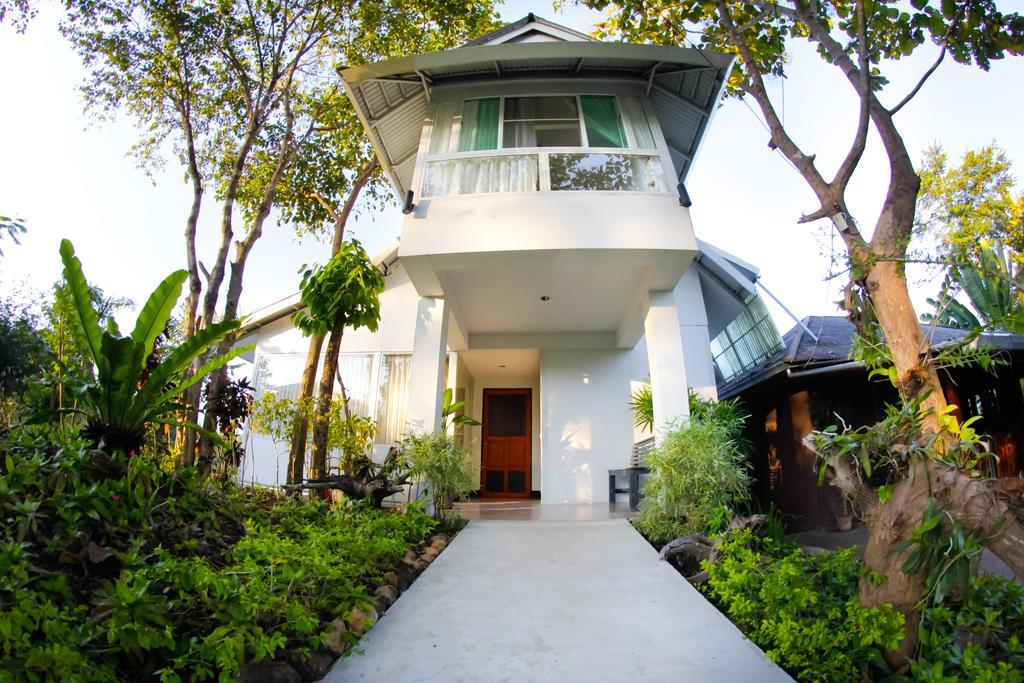 Baan Saleepai Hotel Room photo
