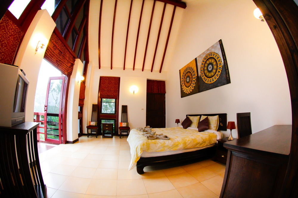 Baan Saleepai Hotel Exterior photo